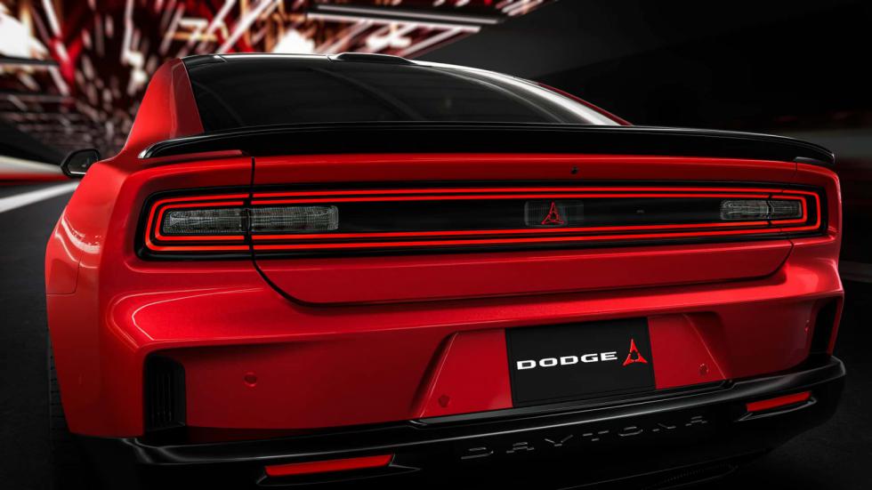 Πρεμιέρα για το Dodge Charger Daytona με τους 670+ ίππους